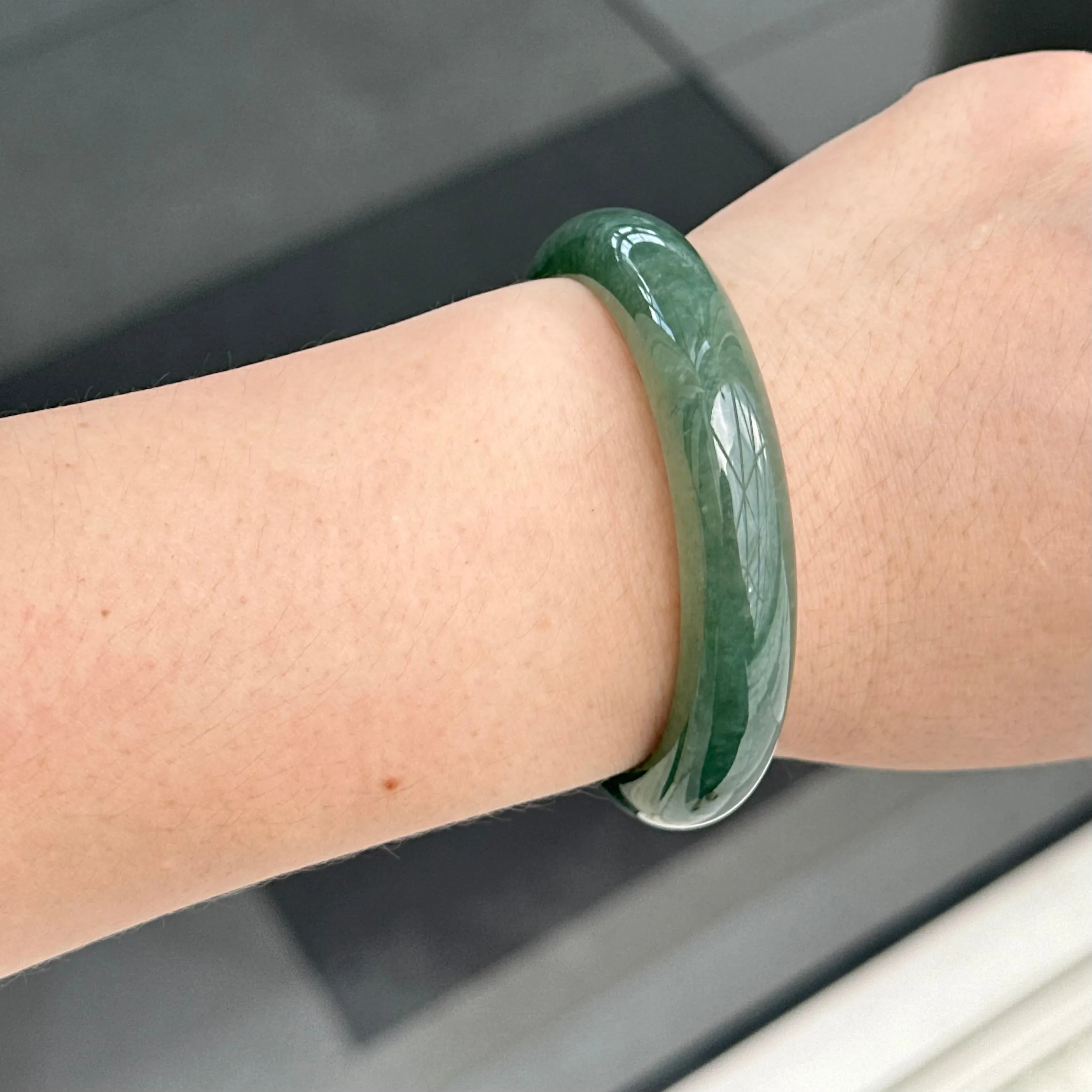 31957 56.6mm Emerald Ocean’s Whisper Bluish Green Jadeite Bangle
