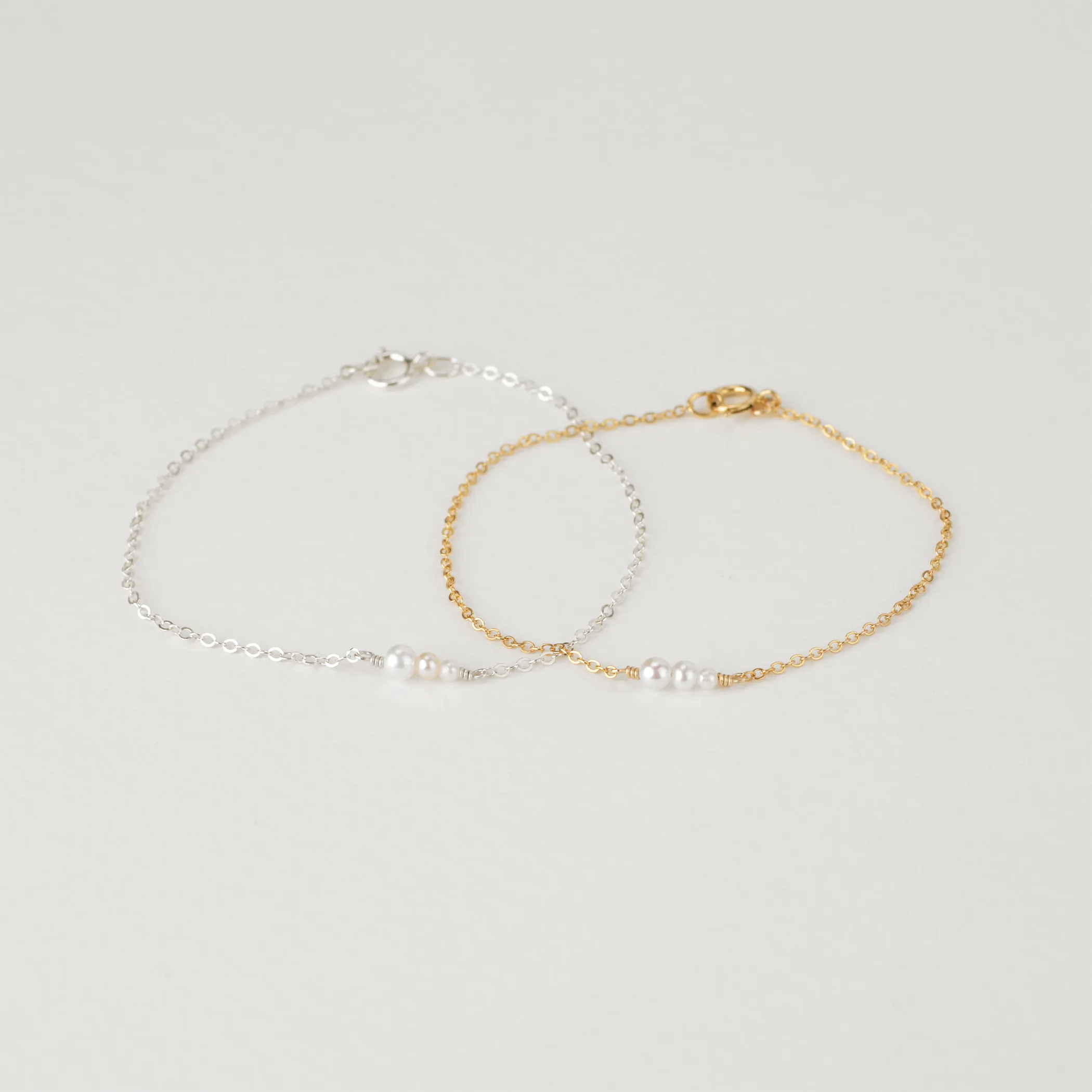 Eva Mini Pearl Bracelet
