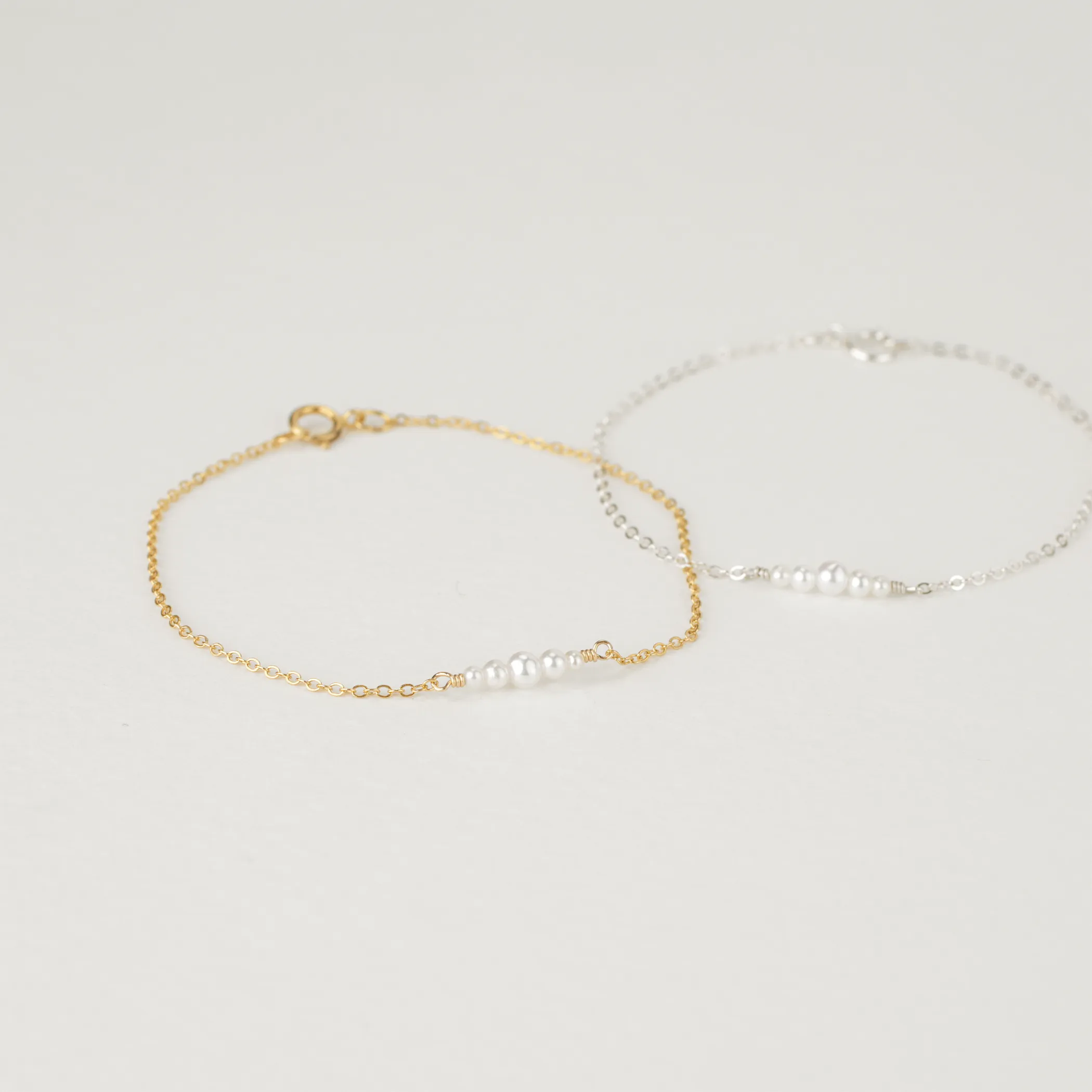 Eva Mini Pearl Bracelet