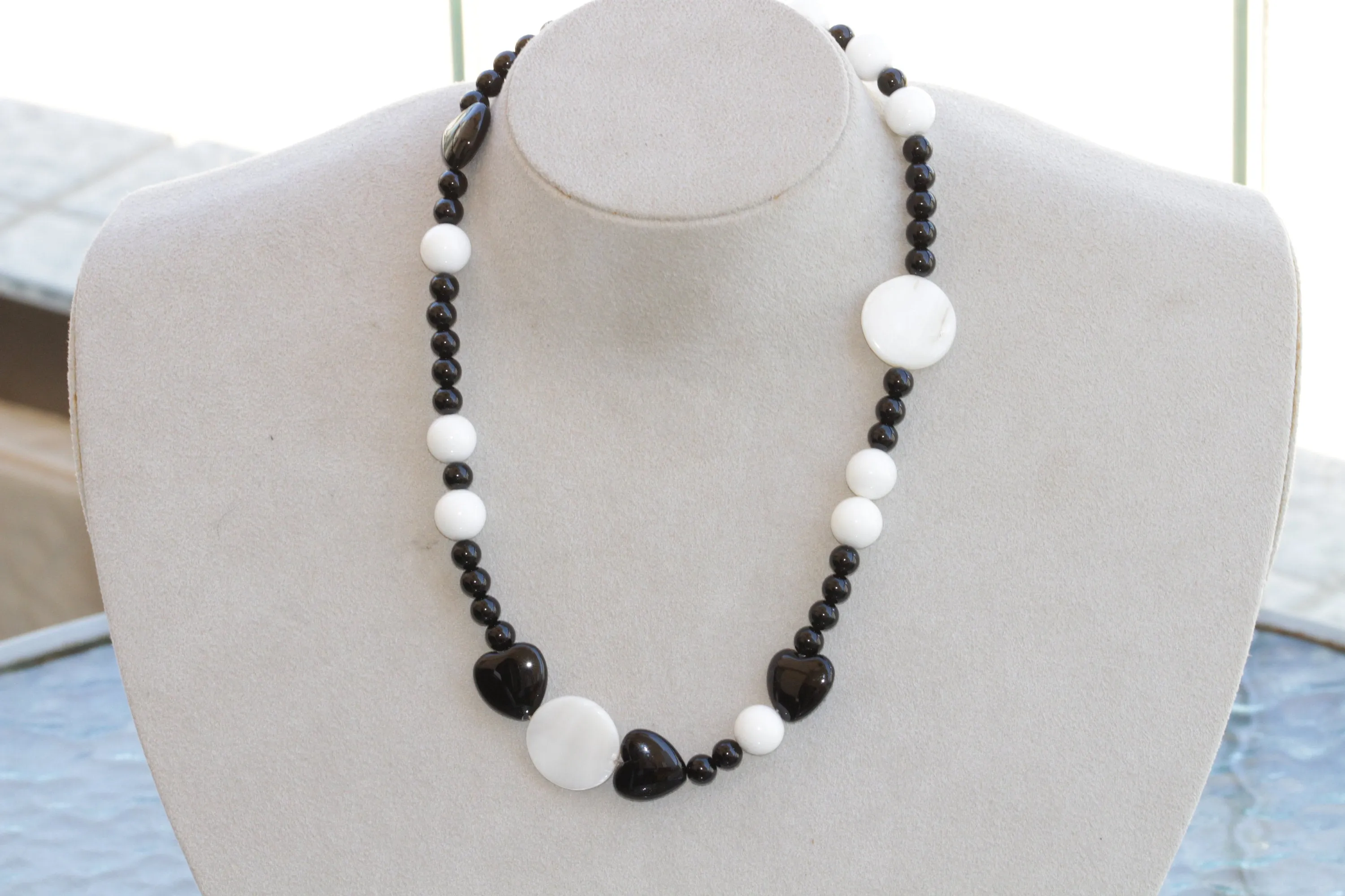 ONYX HEART NECKLACE