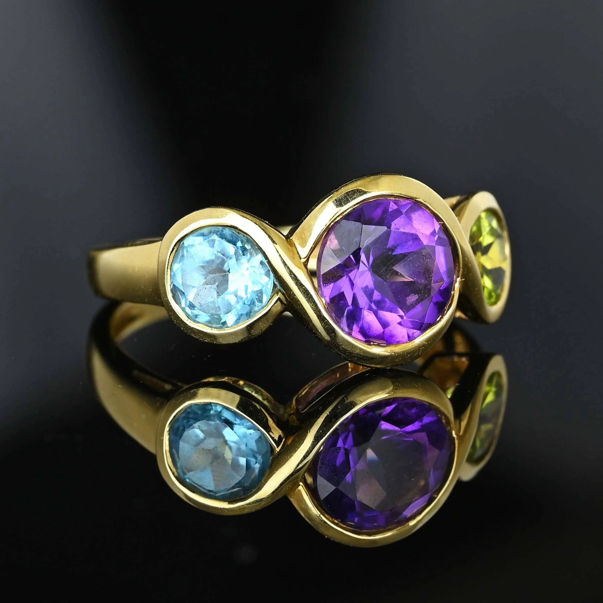 Vintage Peridot Blue Topaz Amethyst Crossover 14K Gold Ring
